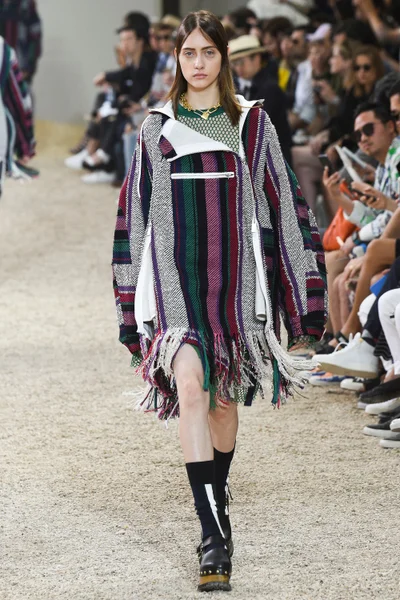 Look 12